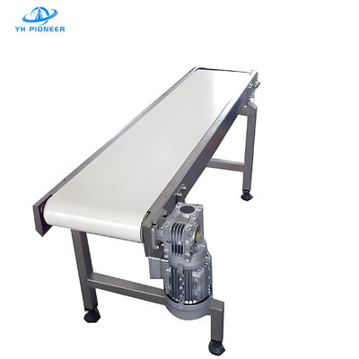 Buen precio Sistema sanitario de transporte de cinturón blanco con cinturón de PU de grado alimenticio y marco de acero inoxidable 304 para transporte higiénico en línea